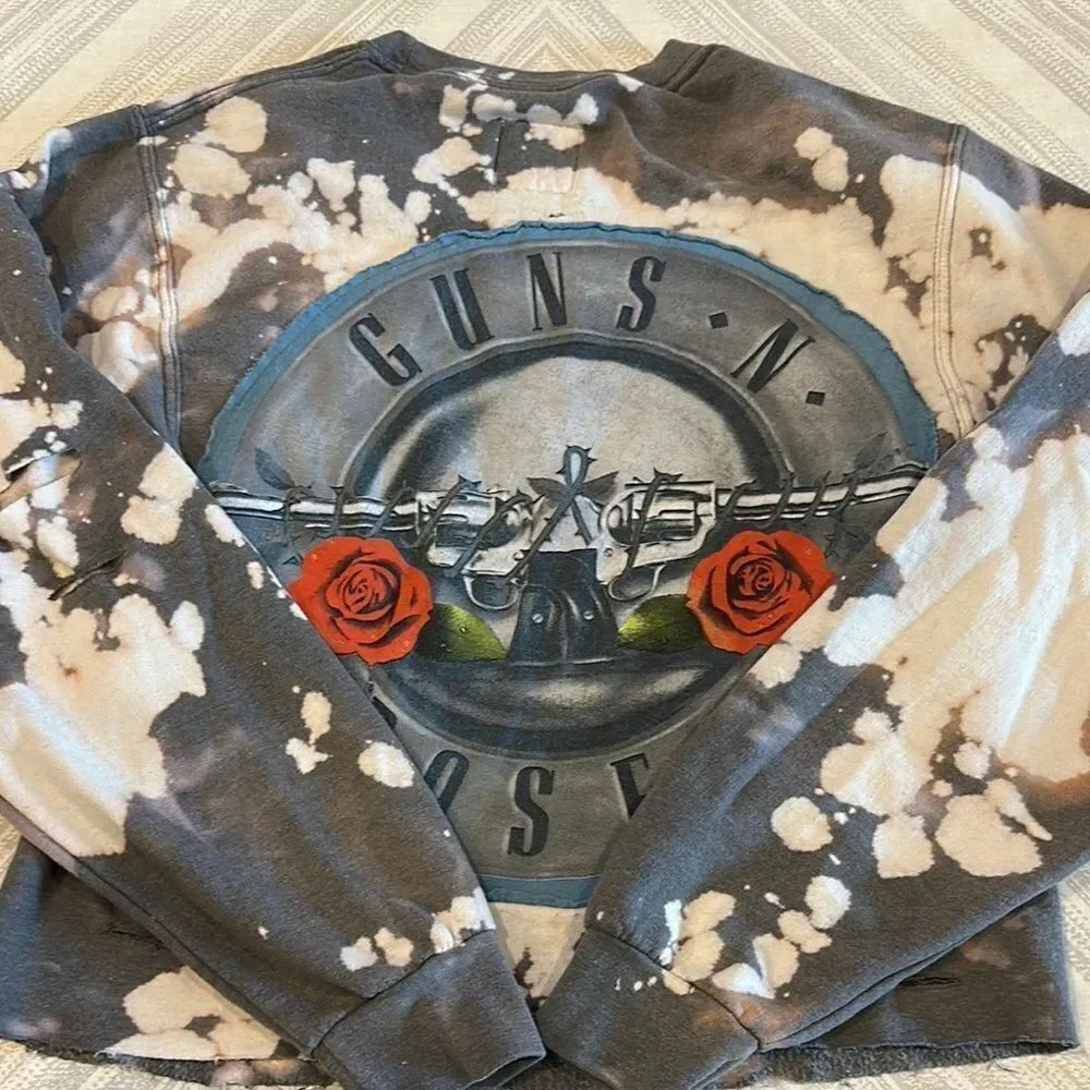 Roadie Couture Women’s Guns N' Roses Tie-Dye Distressed Sweatshirt